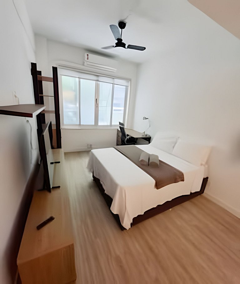 Loft 103 Ipanema Tom Jobim