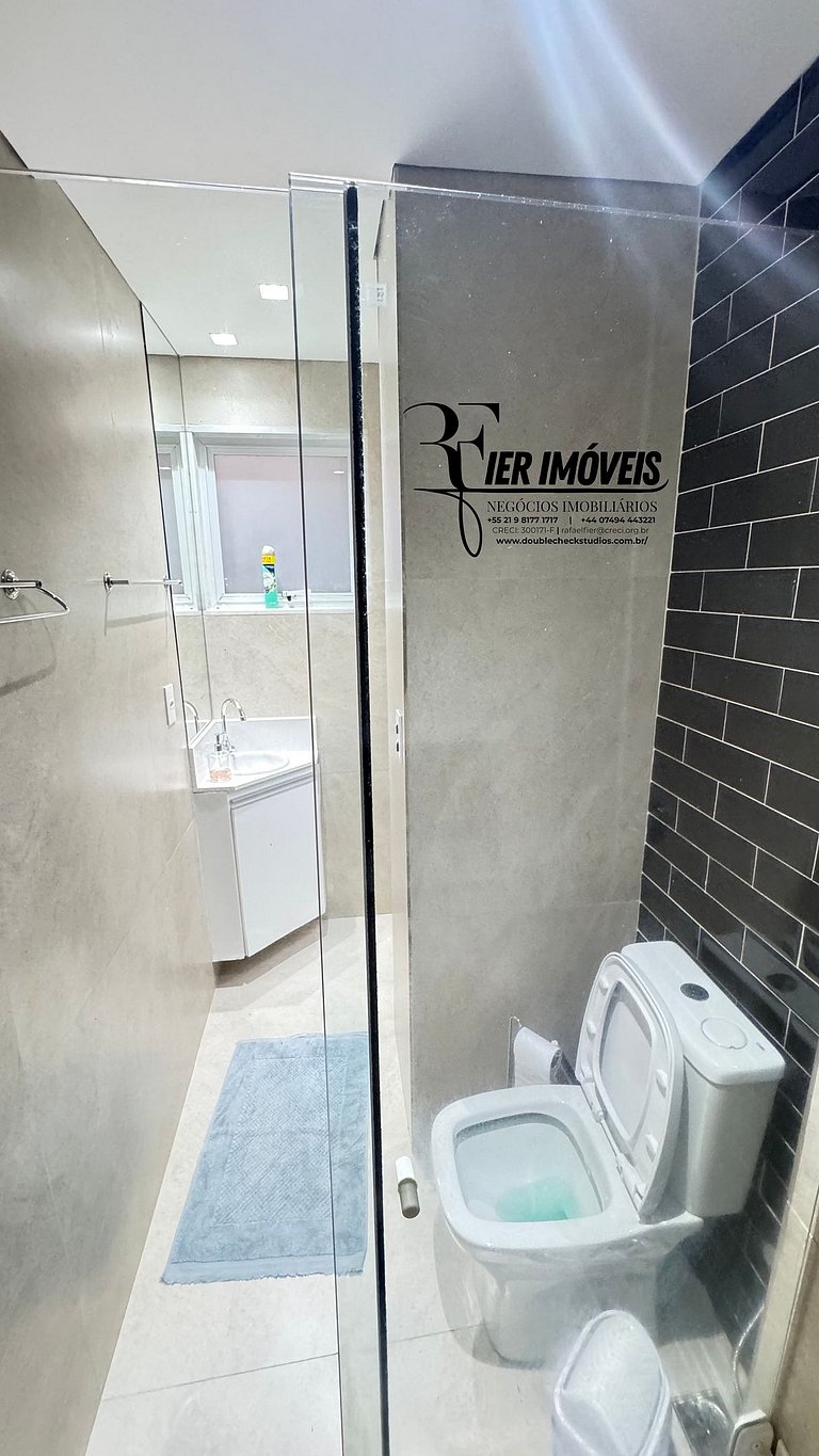 Apart 1️⃣ 2️⃣ 5️⃣ Monsieur Leblon