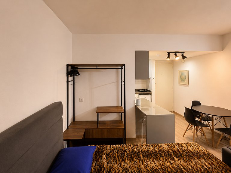 Apart-hotel 2️⃣ 0️⃣ 0️⃣ 3️⃣ QI Intelligent