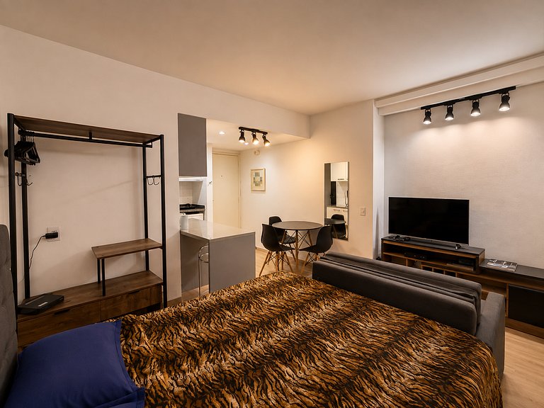 Apart-hotel 2️⃣ 0️⃣ 0️⃣ 3️⃣ QI Intelligent