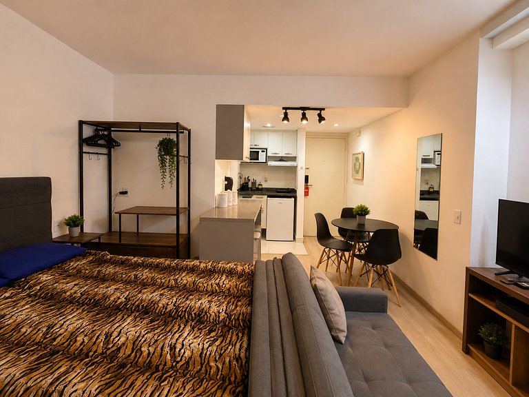 Apart-hotel 2️⃣ 0️⃣ 0️⃣ 3️⃣ QI Intelligent